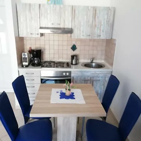Apartment Din